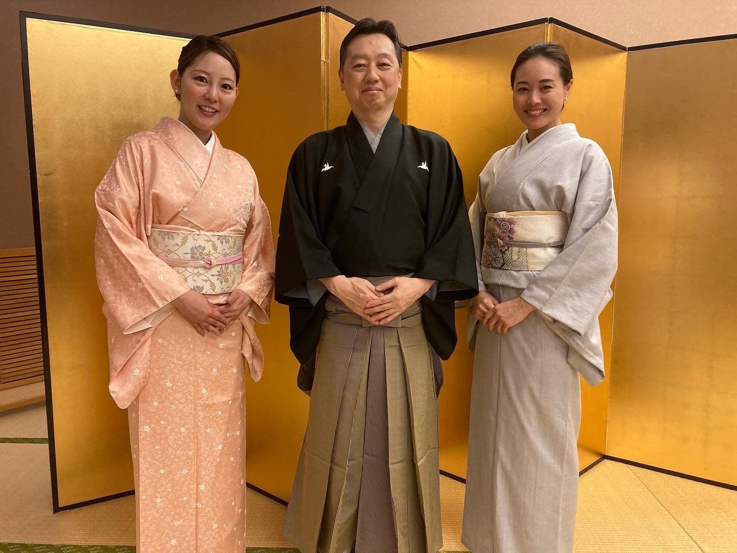 着物で食事会に参加する受講生